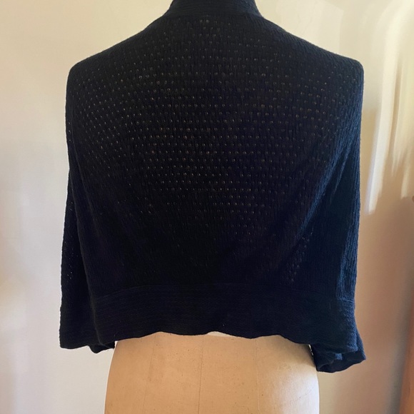 Elizabeth Gillet Shrug - Picture 2 of 4